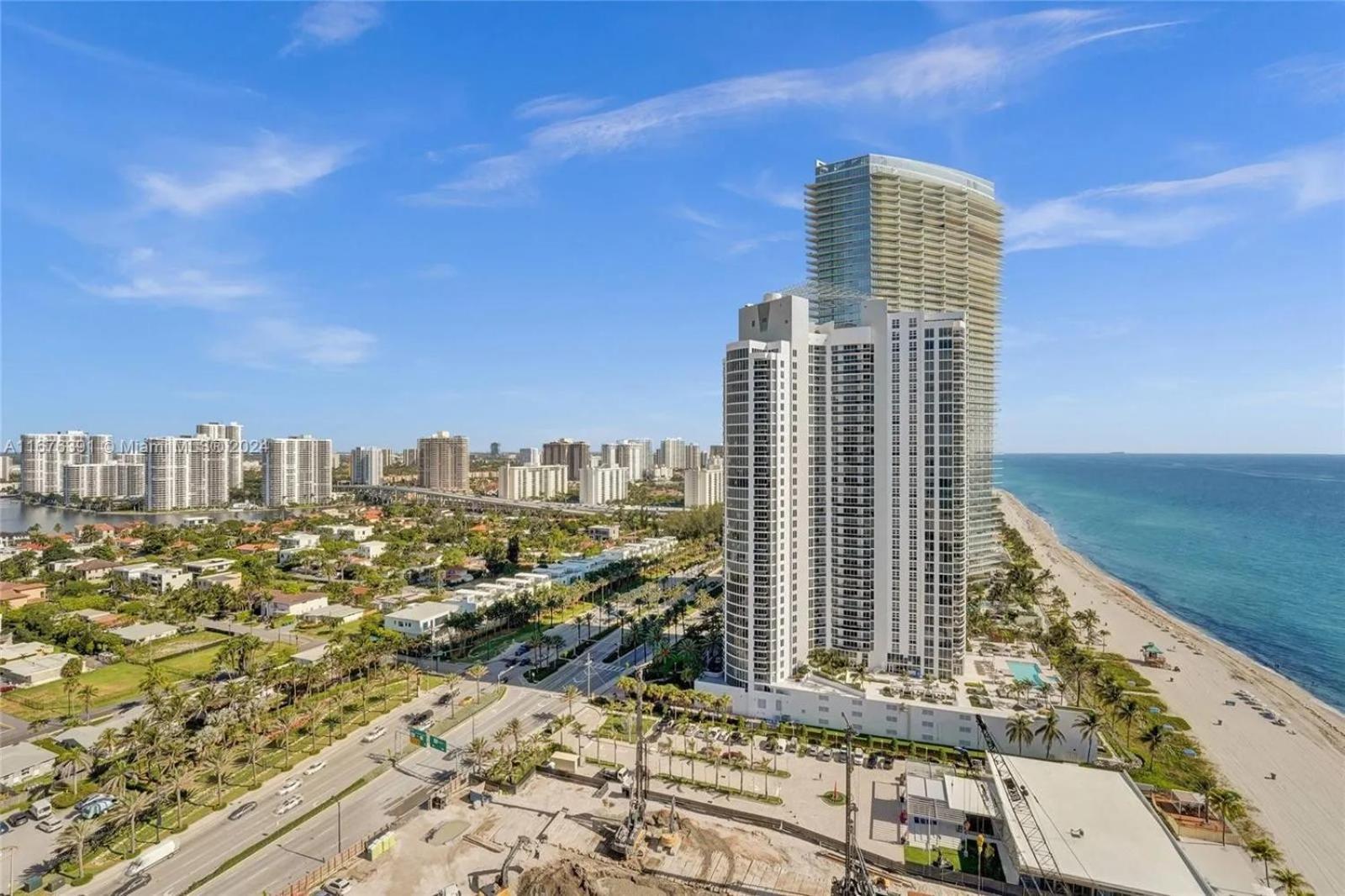 Above It All - A Luxurious Penthouse With High Ceilings Sunny Isles Beach Exteriér fotografie