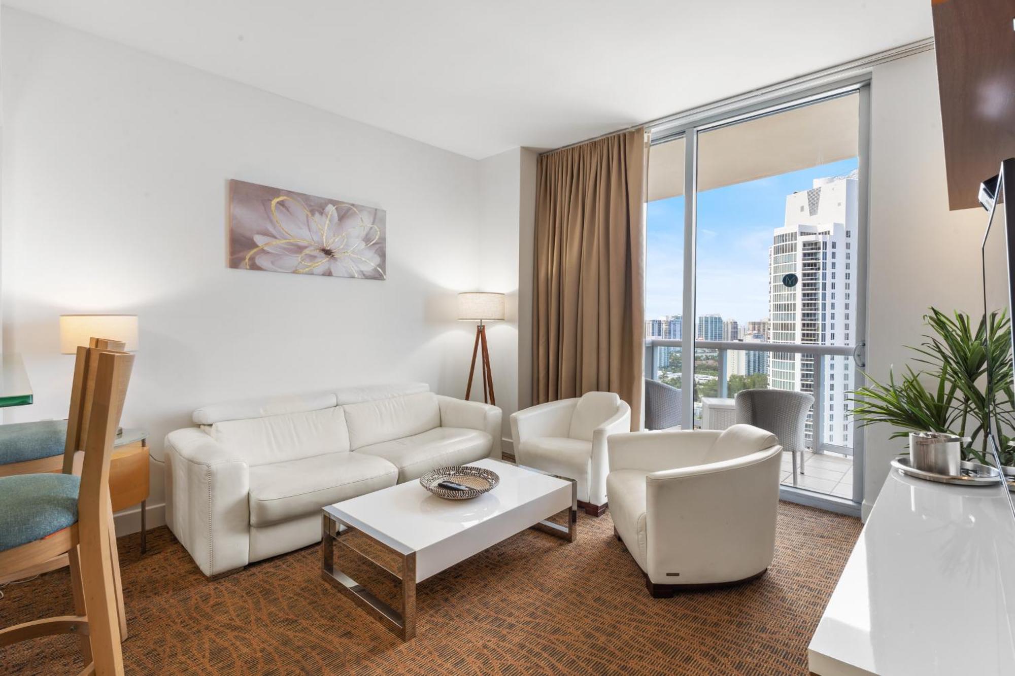 Above It All - A Luxurious Penthouse With High Ceilings Sunny Isles Beach Exteriér fotografie